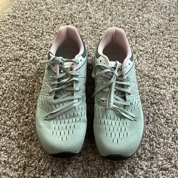 Karhu 9.5 women’s shoe - Picture 1 of 6